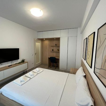 Perfect Host Palas Centru Apartman Jászvásár Kültér fotó