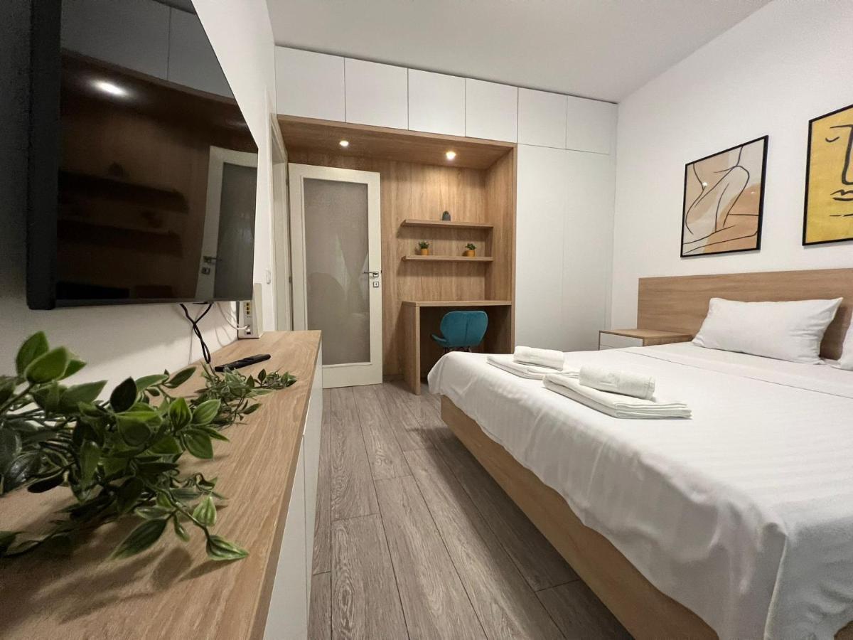 Perfect Host Palas Centru Apartman Jászvásár Kültér fotó