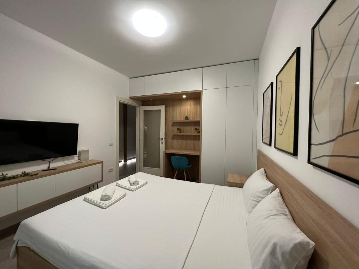 Perfect Host Palas Centru Apartman Jászvásár Kültér fotó