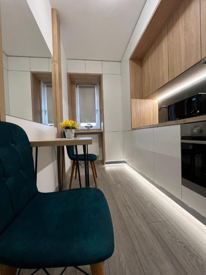 Perfect Host Palas Centru Apartman Jászvásár Kültér fotó